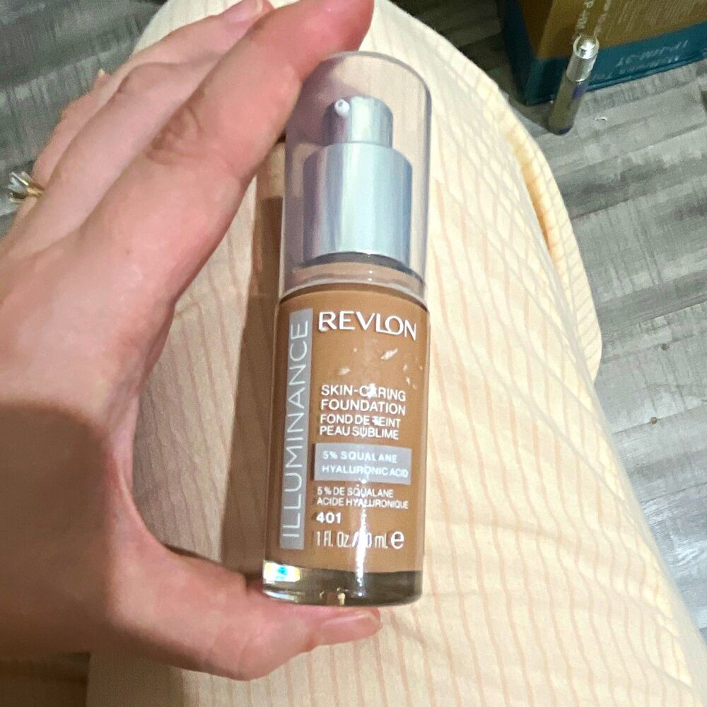 Revlon Illuminance Foundation Medium Coverage Shade 501 (1fl oz)